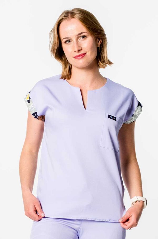 Kiki Ladies Tuck-in Scrub Top - Lilac, XXS