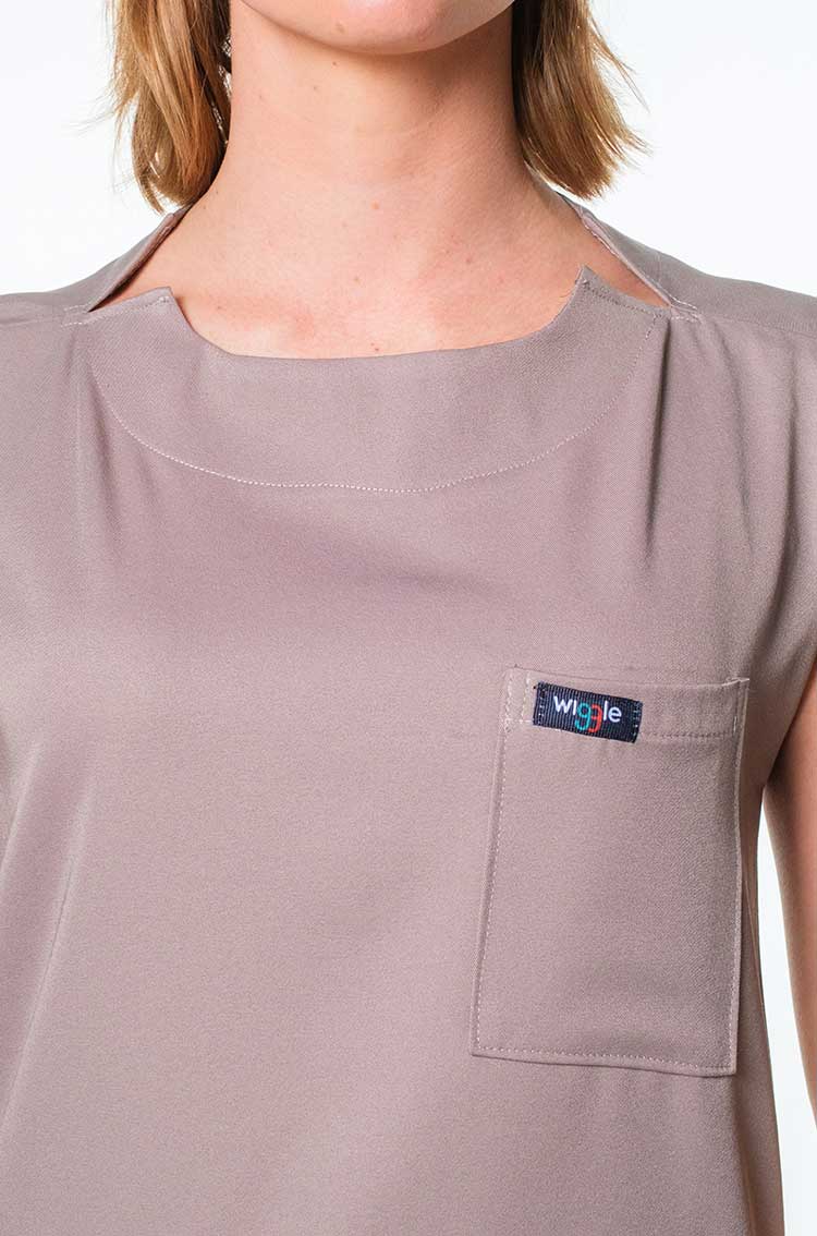Luna Cuffed Sleeve Tuck-In Scrub Top - Image 3